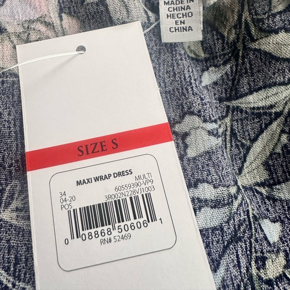 NWT Wrap Maxi Floral dress Size Small‎ Cap Sleeve by Sofia Vergara - Picture 12 of 13